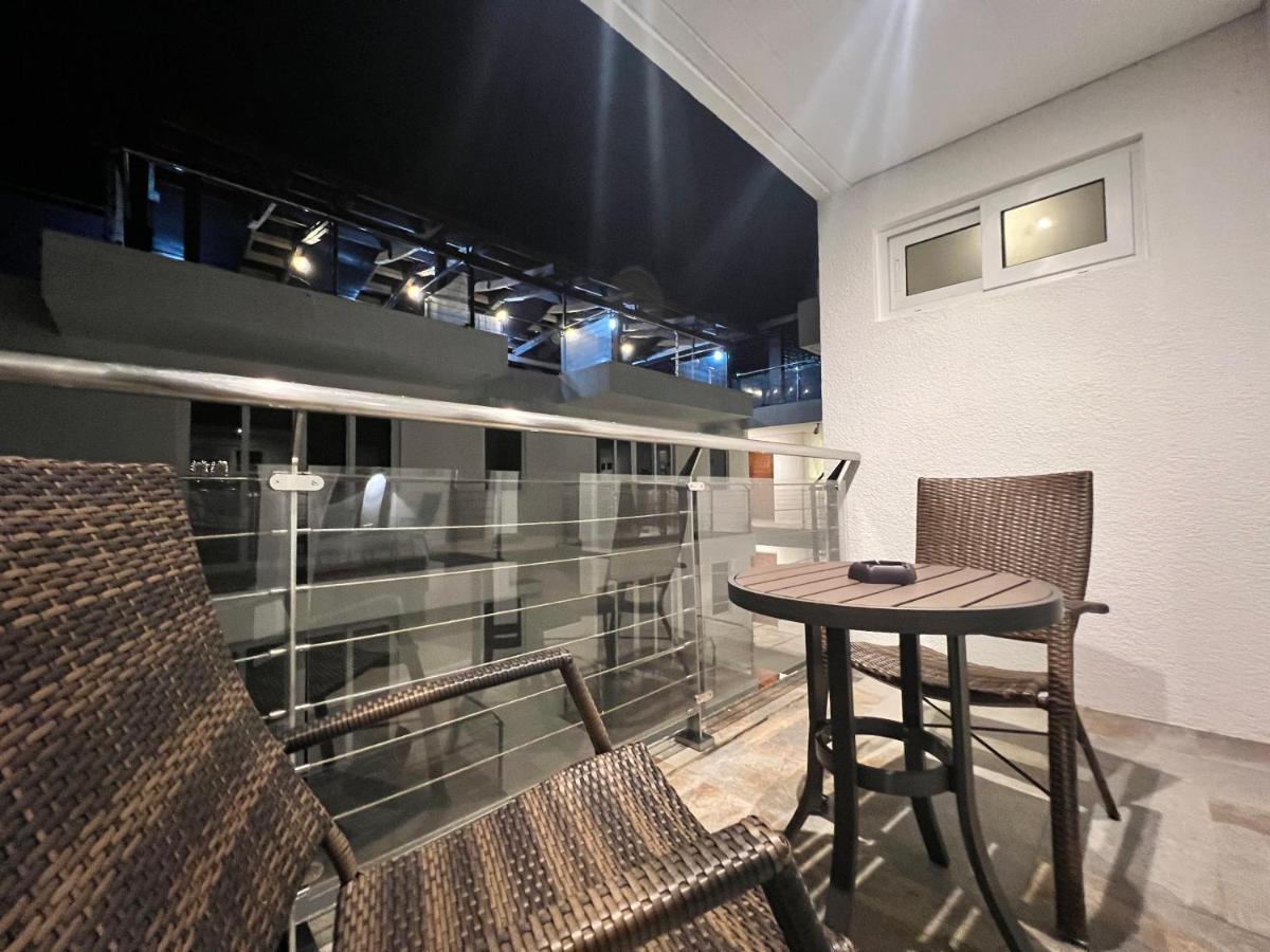 Aira Boracay Hotel Balabag  Exteriör bild