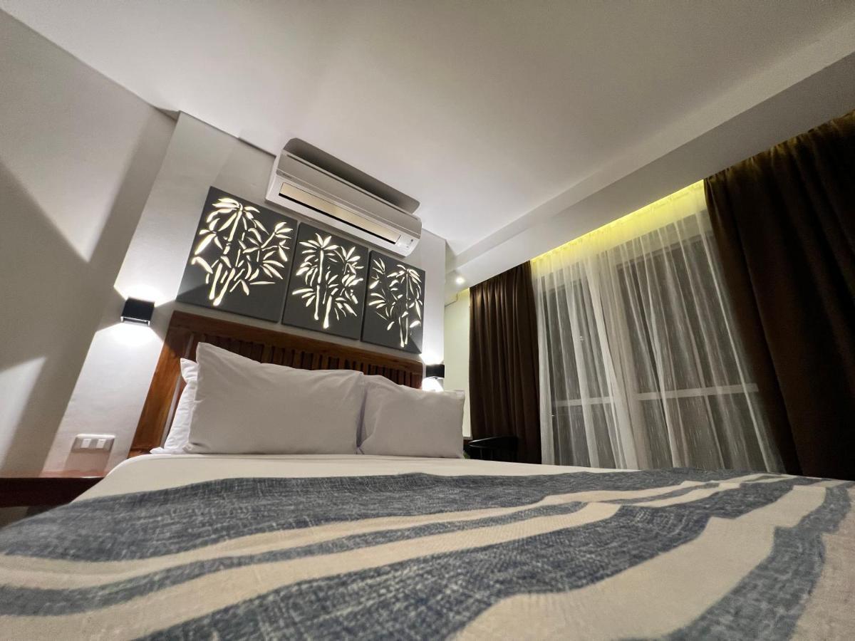Aira Boracay Hotel Balabag  Exteriör bild