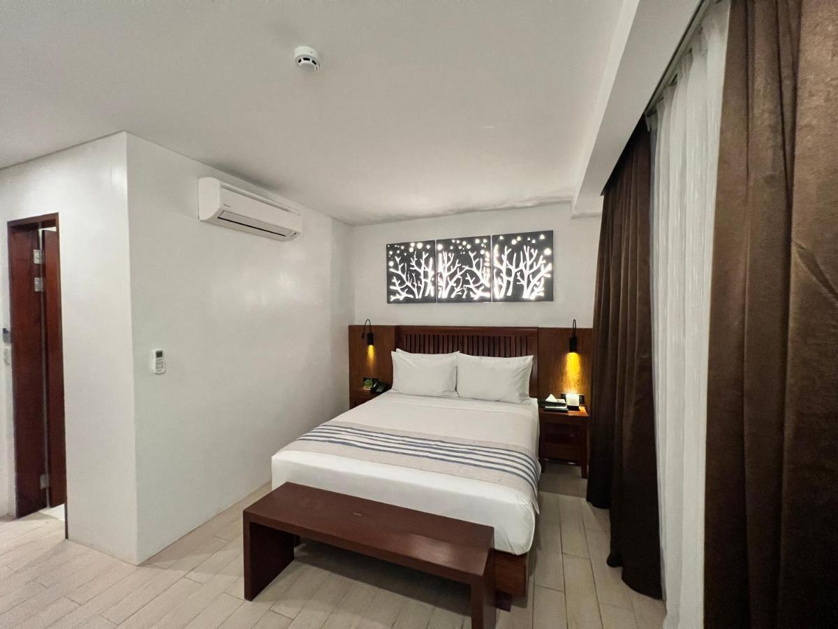 Aira Boracay Hotel Balabag  Exteriör bild