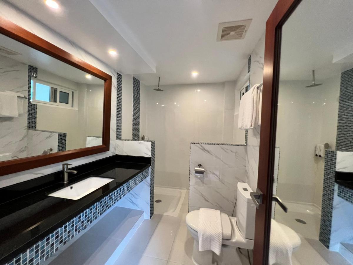 Aira Boracay Hotel Balabag  Exteriör bild